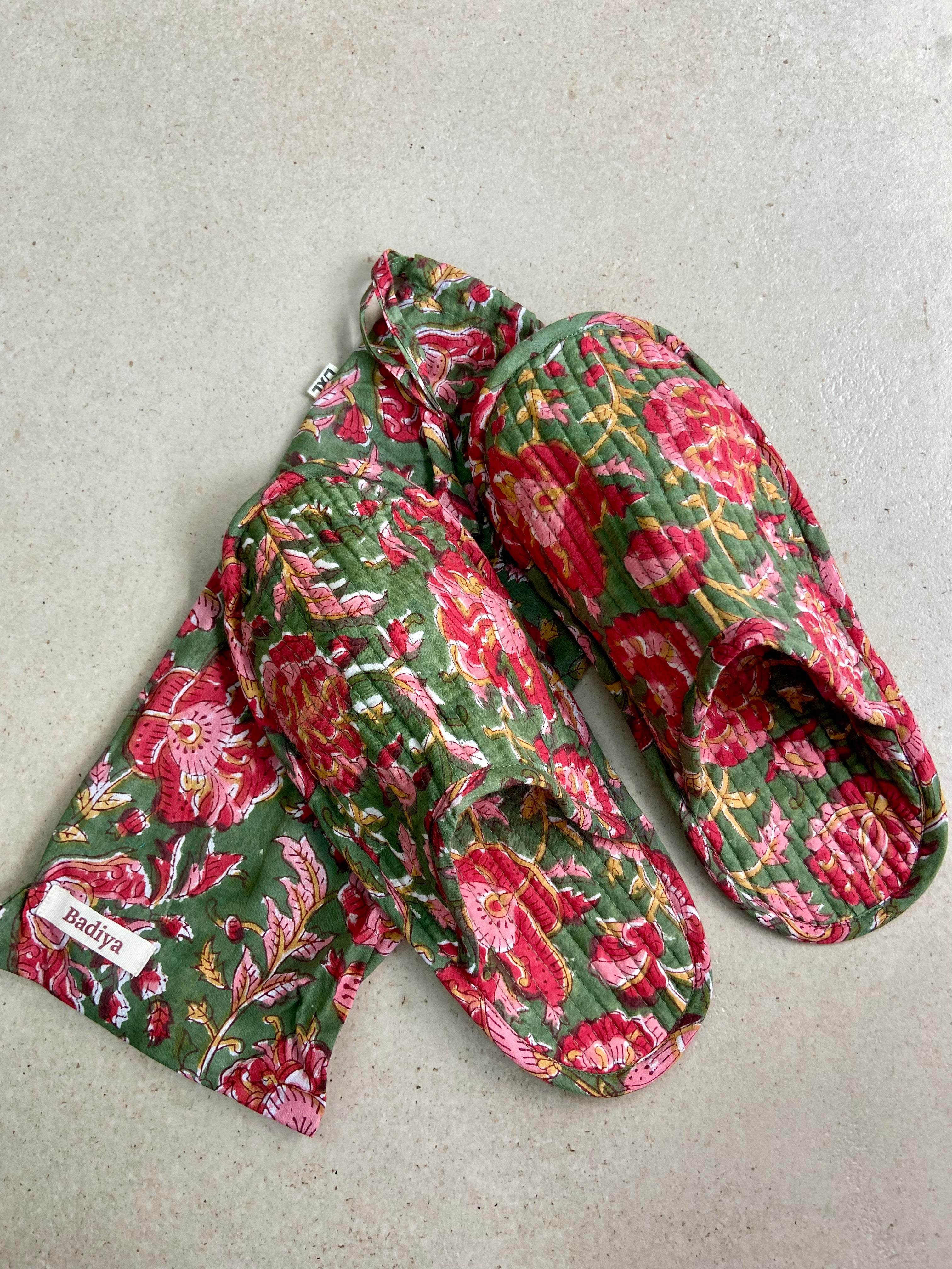 L/XL Slippers